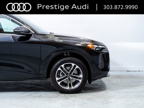 Used 2025 Audi Q5 Premium w/ Convenience Package image 13