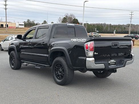 Used 2023 Toyota Tacoma TRD Off-Road image 4