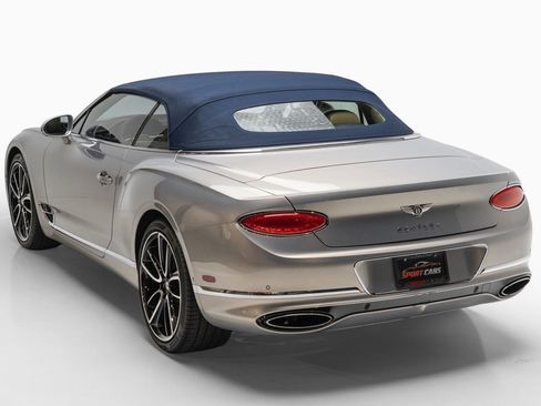 Used 2020 Bentley Continental GT image 12