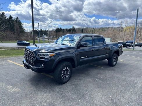 Used 2022 Toyota Tacoma TRD Off-Road w/ TRD Premium Off Road Package image 7