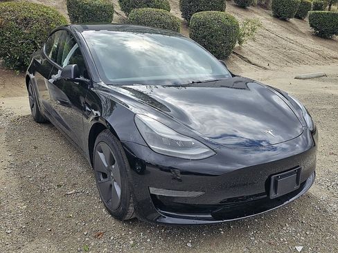 Used 2021 Tesla Model 3 Standard Range Plus RWD image 8