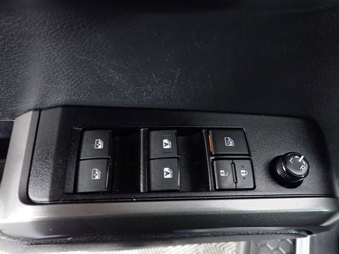 Used 2023 Toyota Tacoma TRD Off-Road w/ TRD Premium Off Road Package image 21