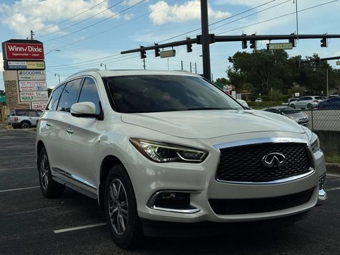 Used 2017 INFINITI QX60 FWD w/ Premium Plus Package image 3