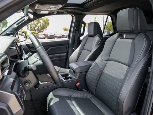 Used 2025 Toyota 4Runner TRD Off-Road Premium w/ Tow Technology Package AWD/4WD image 18