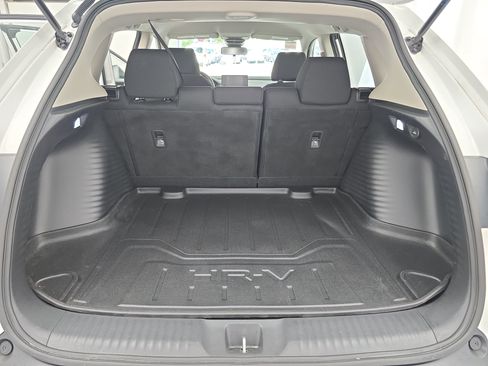 Used 2024 Honda HR-V LX image 12