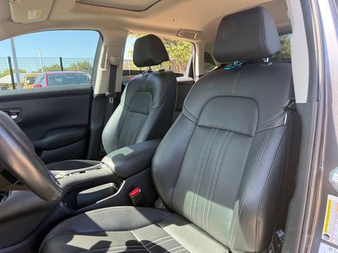 Used 2023 Honda HR-V EX-L image 11