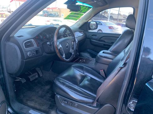 Used 2009 GMC Yukon XL Denali image 12