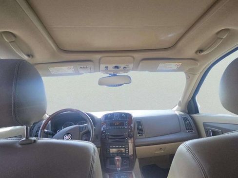 Used 2006 Cadillac SRX w/ Seating Package image 10