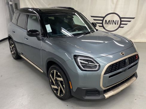 Certified 2025 MINI Cooper Countryman S image 3