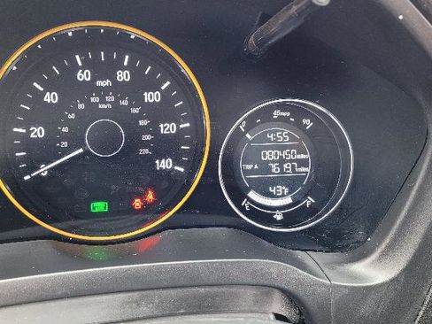 Used 2018 Honda HR-V EX image 17