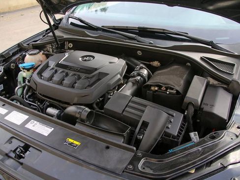 Used 2018 Volkswagen Passat 2.0T SE image 21