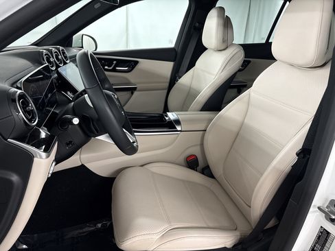 Certified 2024 Mercedes-Benz GLC 300 image 5