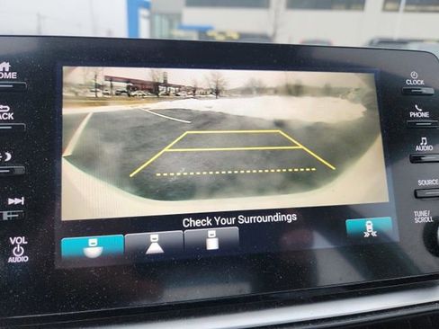 Used 2018 Honda Accord EX image 17