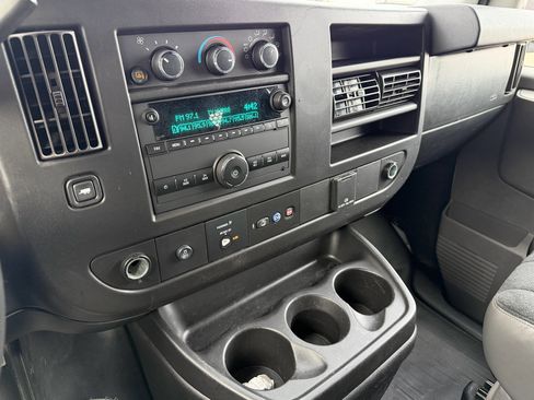 Used 2020 GMC Savana 2500 w/ Driver Convenience Package image 21