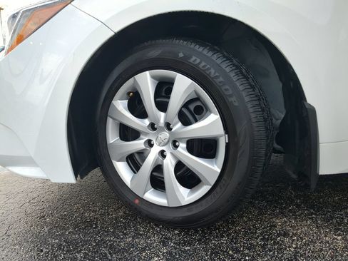 Used 2026 Toyota Corolla LE FWD image 30