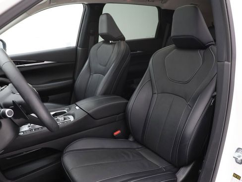 Used 2023 INFINITI QX60 Pure image 16