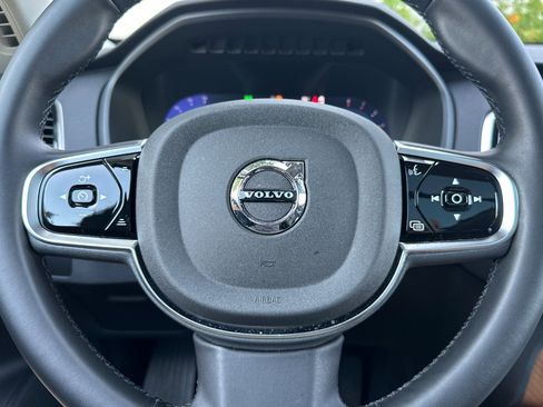 New 2025 Volvo XC90 B6 Plus w/ Protection Package Premier image 28