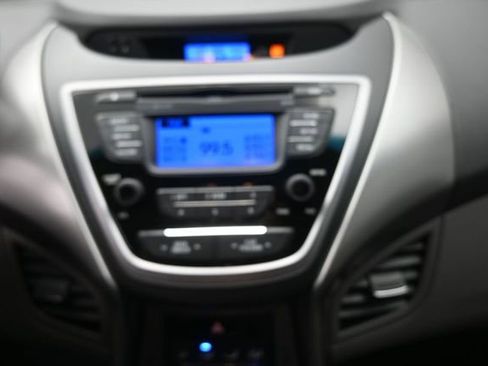 Used 2013 Hyundai Elantra Limited FWD image 3