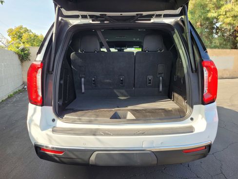 Used 2023 GMC Yukon SLT image 27