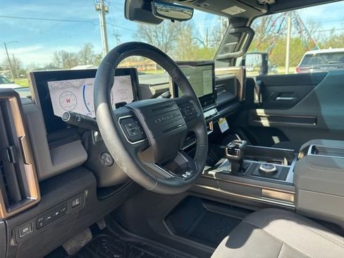 Used 2024 GMC Hummer EV 3X image 16