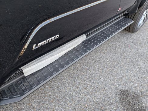 New 2025 Toyota 4Runner Limited image 9