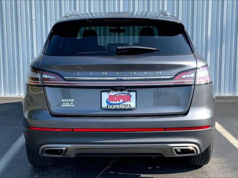 Used 2023 Lincoln Nautilus Reserve AWD/4WD image 4