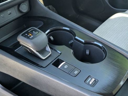 Certified 2023 Nissan Rogue SV FWD image 18