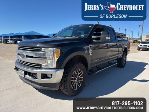 Used 2017 Ford F250 Lariat w/ Lariat Value Package image 1