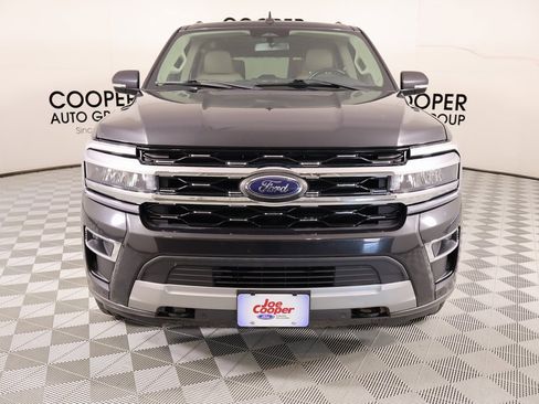 Used 2022 Ford Expedition Max Limited image 10