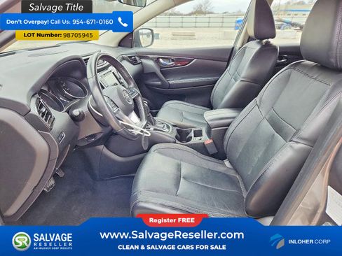 Used 2019 Nissan Rogue Sport SL AWD/4WD image 9