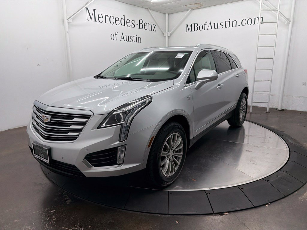Used 2017 Cadillac XT5 Luxury FWD image 3