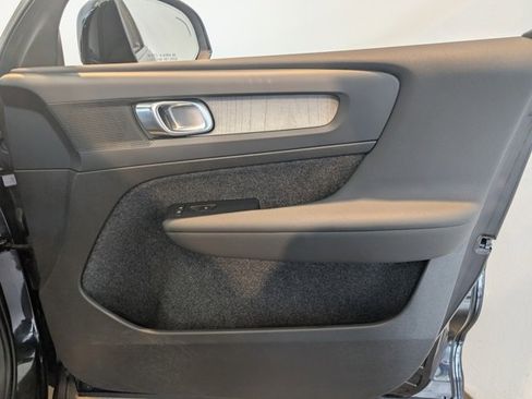 Used 2023 Volvo XC40 B5 Plus w/ Driver Assist Package image 32