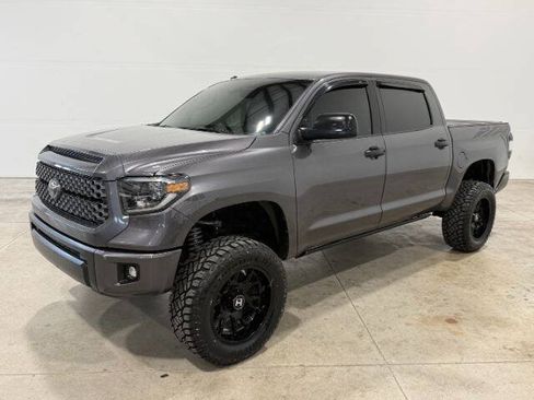 Used 2019 Toyota Tundra SR5 AWD/4WD image 2