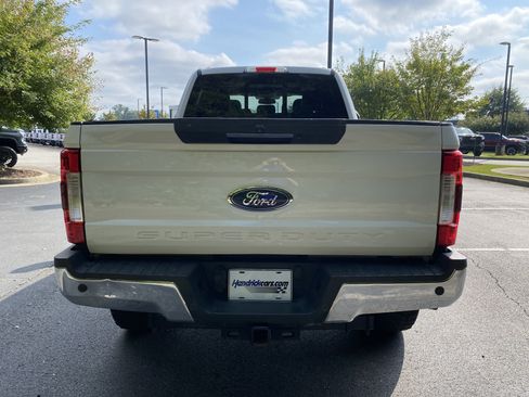 Used 2018 Ford F250 Lariat w/ Lariat Ultimate Package AWD/4WD image 8