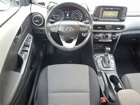 Used 2019 Hyundai Kona SEL image 11