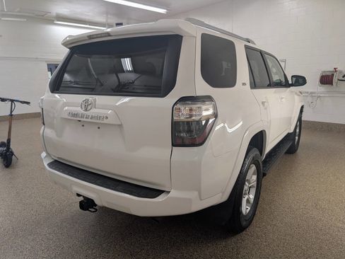Used 2014 Toyota 4Runner 4WD image 4
