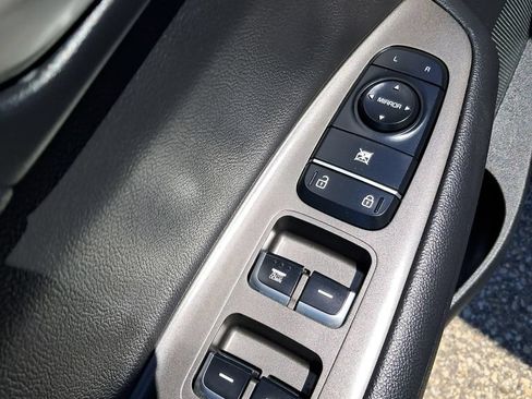 Used 2020 Kia Optima LX FWD image 12