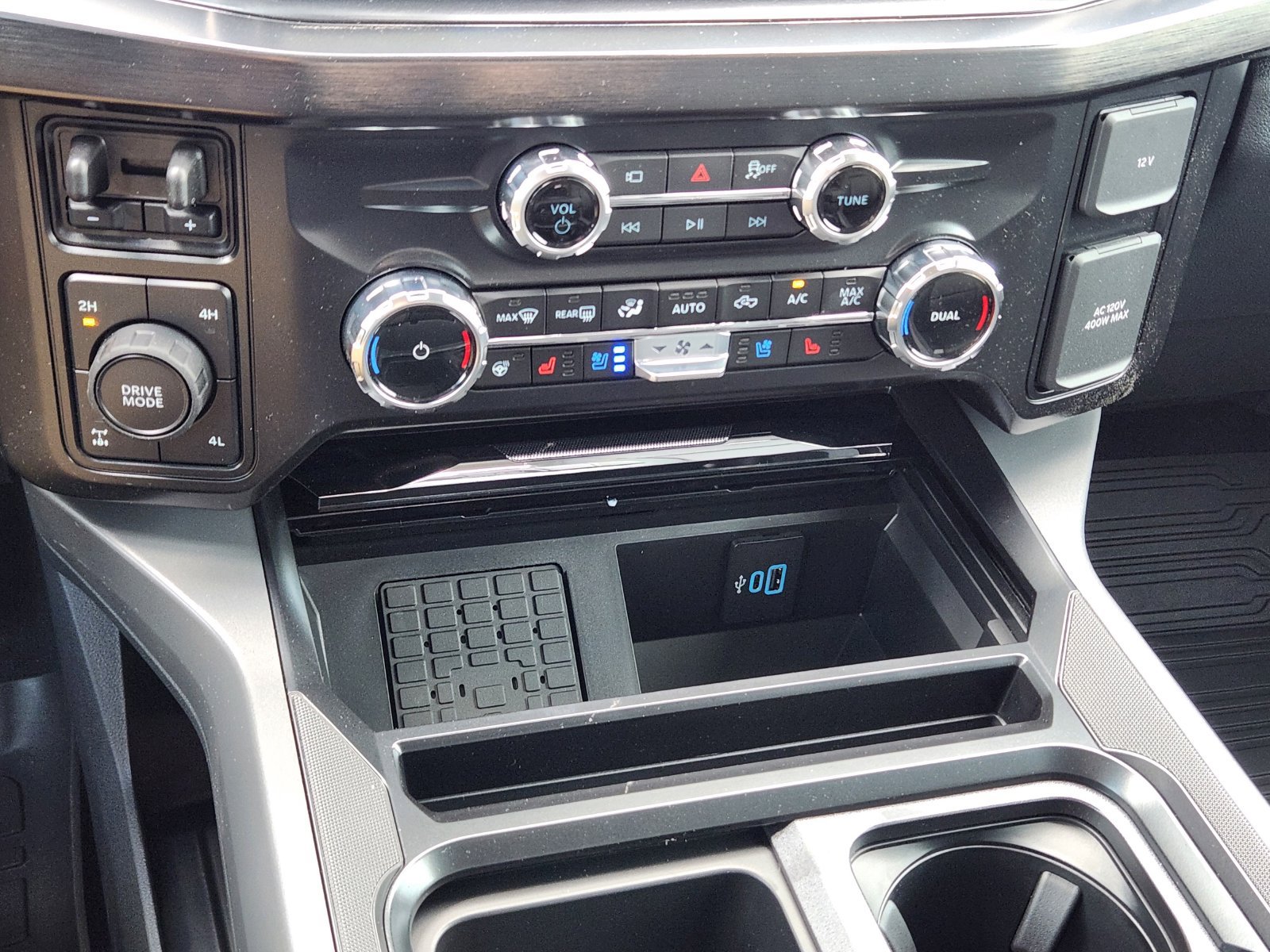 New 2026 Ford F350 Lariat w/ Black Appearance Package AWD/4WD image 19