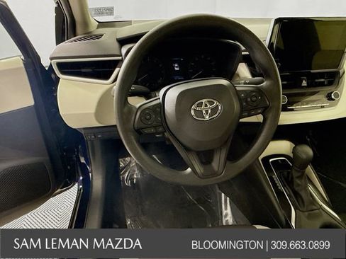 Used 2023 Toyota Corolla LE image 11