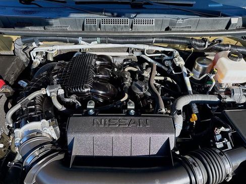 Used 2024 Nissan Frontier S image 27