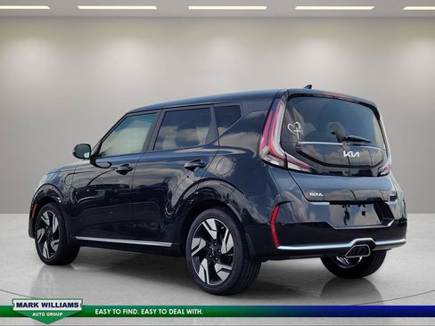 Used 2025 Kia Soul GT-Line w/ GT-Line Technology Package FWD image 6