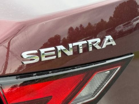 Used 2025 Nissan Sentra SV FWD image 17