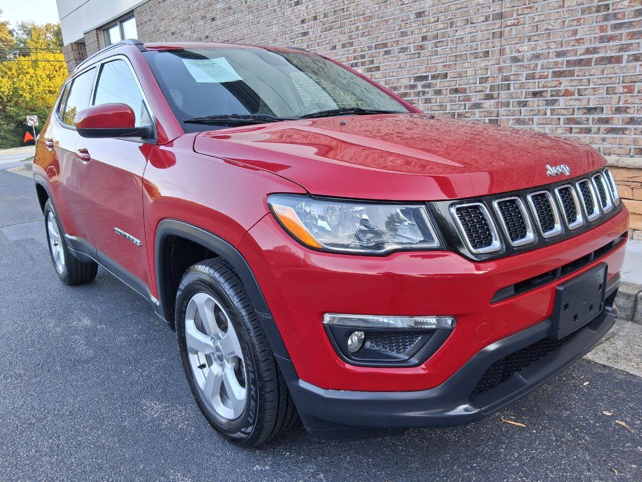 Used 2020 Jeep Compass Latitude AWD/4WD image 7