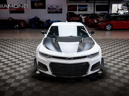 Used 2019 Chevrolet Camaro ZL1 image 22