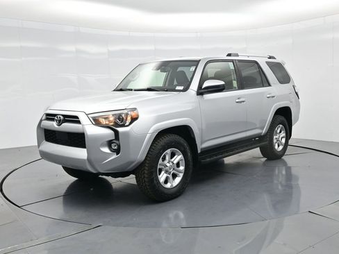 Used 2021 Toyota 4Runner SR5 image 46
