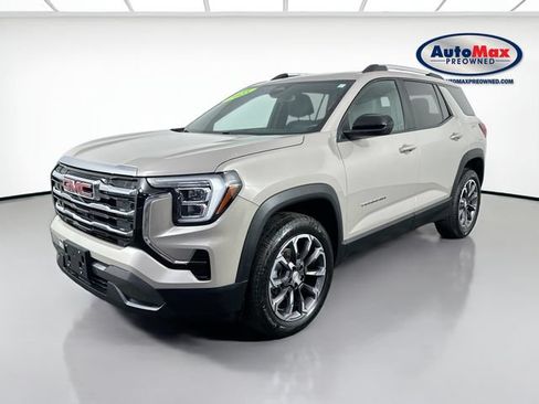 Used 2025 GMC Terrain Elevation w/ Elevation Premium Package AWD/4WD image 4