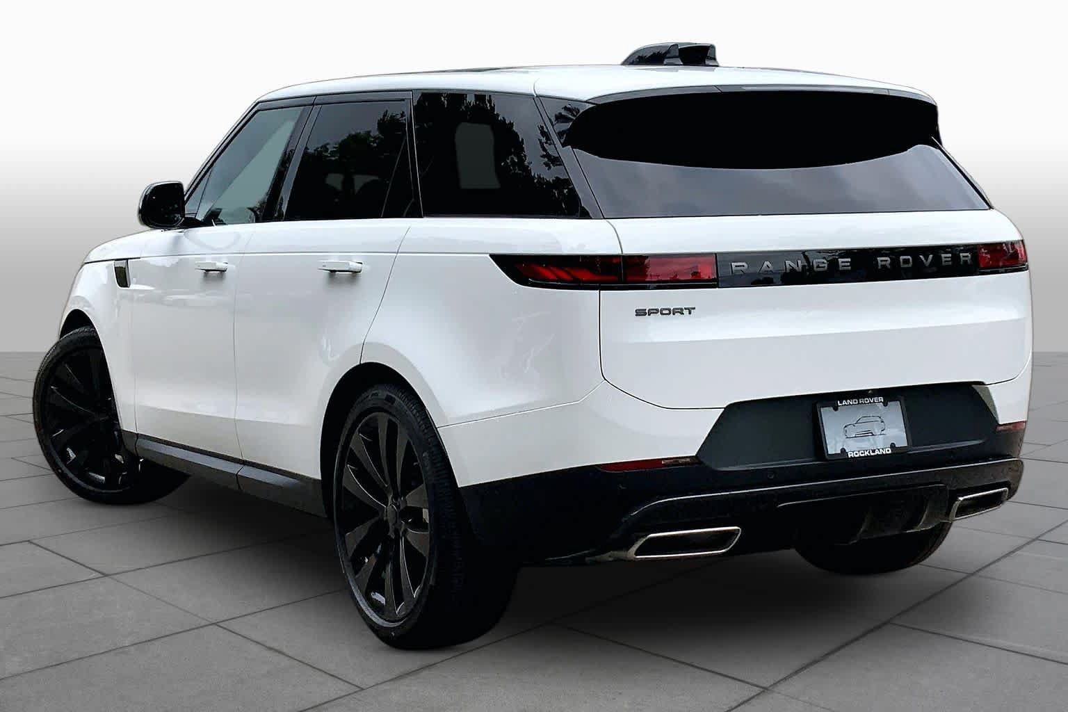 New 2026 Land Rover Range Rover Sport SE AWD/4WD image 3