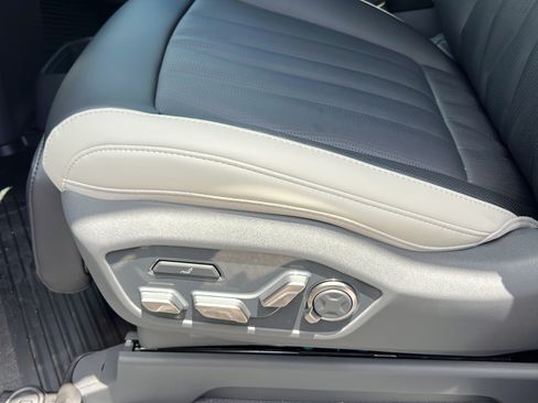 New 2026 Kia EV9 GT-Line AWD/4WD image 14