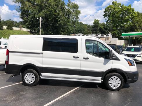 Used 2025 Ford Transit 250 Low Roof w/ Exterior Upgrade Package RWD image 5
