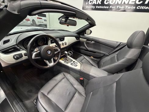 Used 2011 BMW Z4 sDrive30i RWD image 20